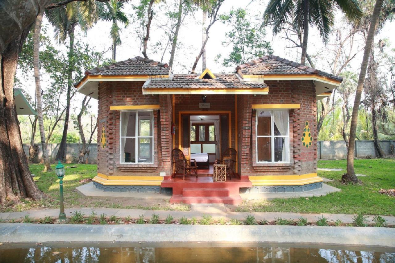 Kairali - The Ayurvedic Healing Village Palakkad Exterior photo