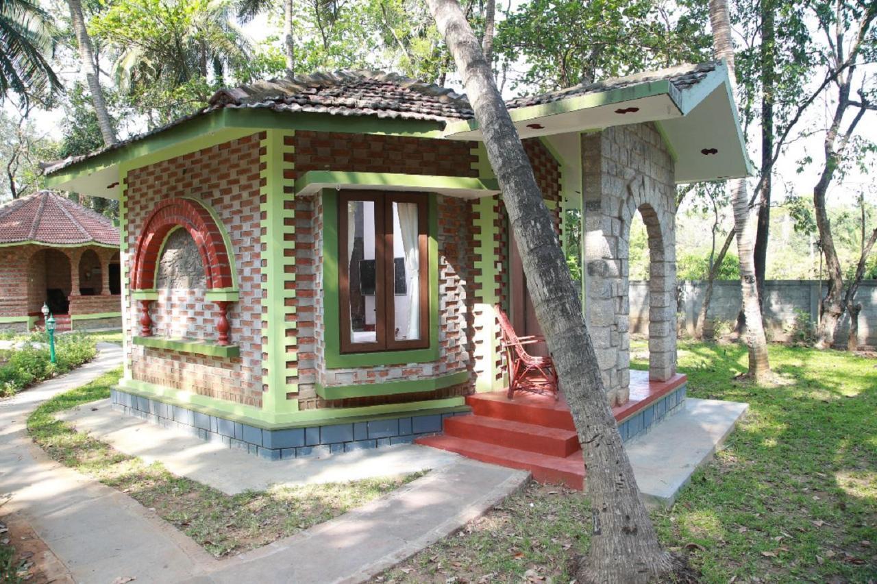 Kairali - The Ayurvedic Healing Village Palakkad Exterior photo