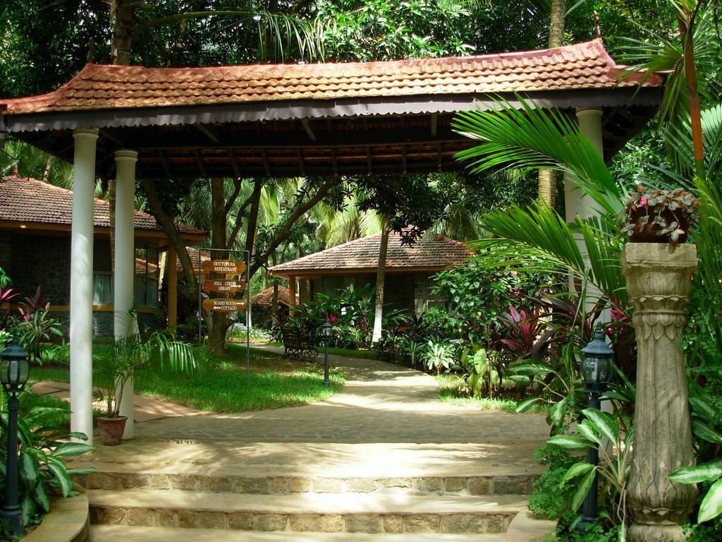 Kairali - The Ayurvedic Healing Village Palakkad Exterior photo
