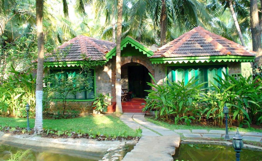 Kairali - The Ayurvedic Healing Village Palakkad Exterior photo